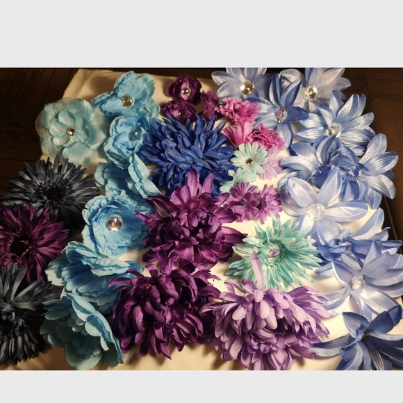 Craft Flowers, Bundles, 10 Different Lots Available - Picture 11 of 11